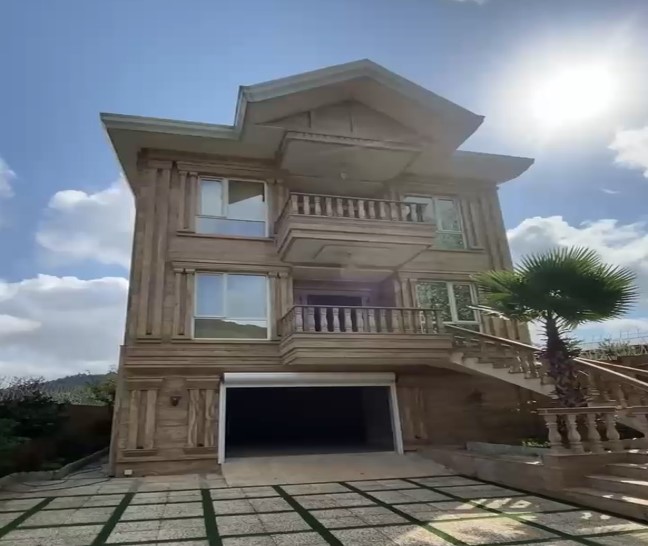پیشنهاد خرید ویلای 300 متری تریبلکس استخردار در تنکابن(شهسوار) جاده دو هزار