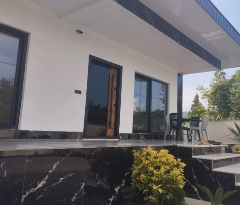 پیشنهاد خرید ویلا جنگلی فلت(یک طبقه) 370 متری در جنگل دو هزار تنکابن