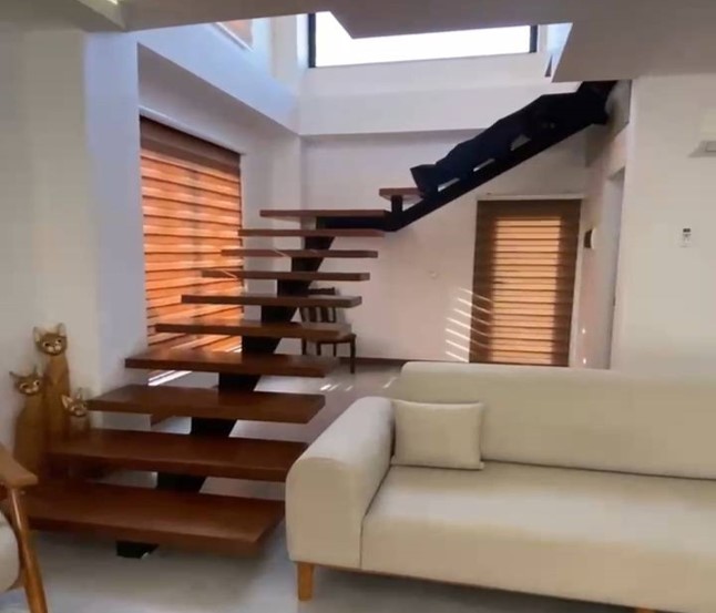 پیشنهاد خرید ویلای 215 متری تریبلکس جنگلی در تنکابن(شهسوار) جاده دو هزار