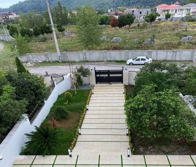 فروش ویلای نوساز جنگلی روف گاردن 390 متری در تنکابن(شهسوار) جاده دو هزار