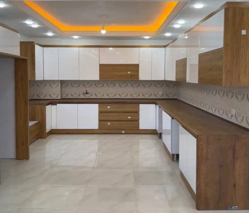 ویلا دوبلکس ساحلی فروشی 235 متری در تنکابن(شهسوار)