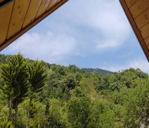 اجاره کلبه جنگلی سوئیسی نوساز آهوان در تنکابن (شهسوار)