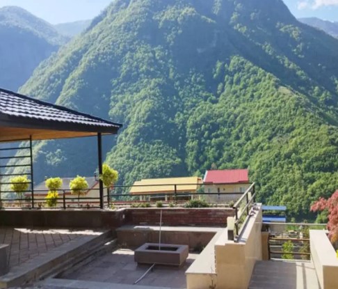 ویلای جنگلی فروشی واقع در جاده دو هزار تنکابن(شهسوار)، معاوضه با آپارتمان  