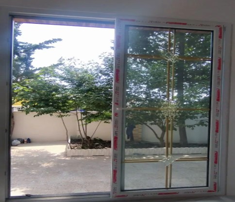 ویلای فروشی نوساز ،جنگلی ،فلت(همکف) 260 متری در شهسوار(تنکابن) 